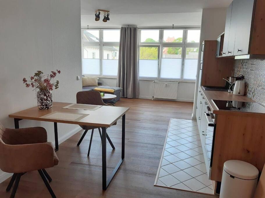 Helle, Offene Whg Im Zentrum Vom Ostseebad Goehren Гьорен Екстериор снимка